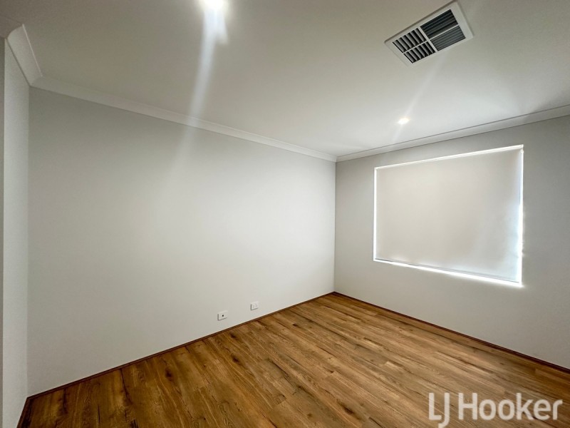 33 Bonnington Loop, Madora Bay WA 6210