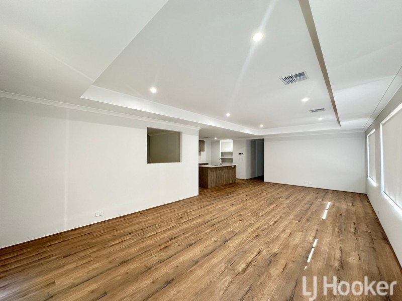 33 Bonnington Loop, Madora Bay WA 6210