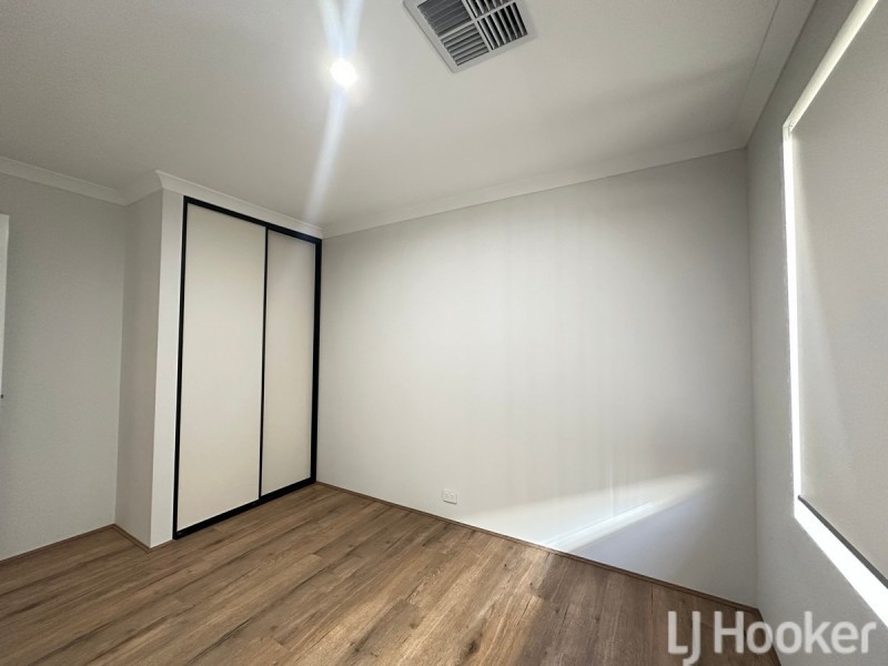 33 Bonnington Loop, Madora Bay WA 6210