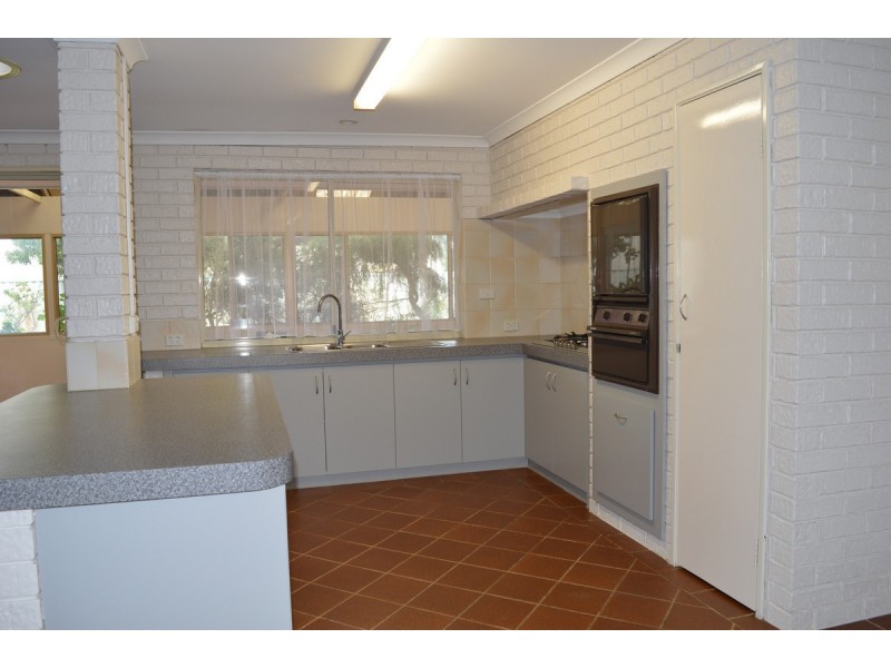 11 Aldgate Street, Mandurah WA 6210