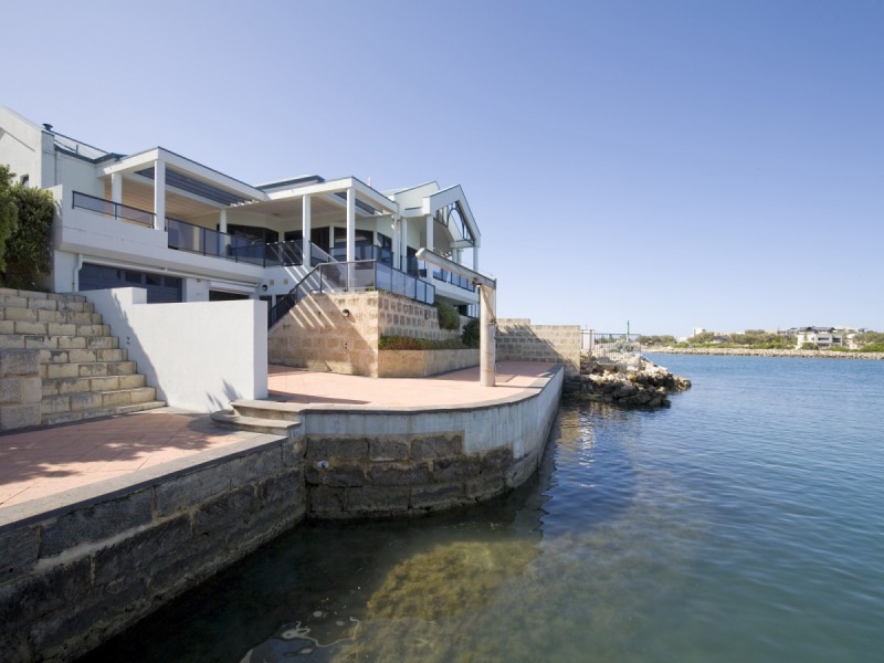 9 Specks Court, Wannanup WA 6210