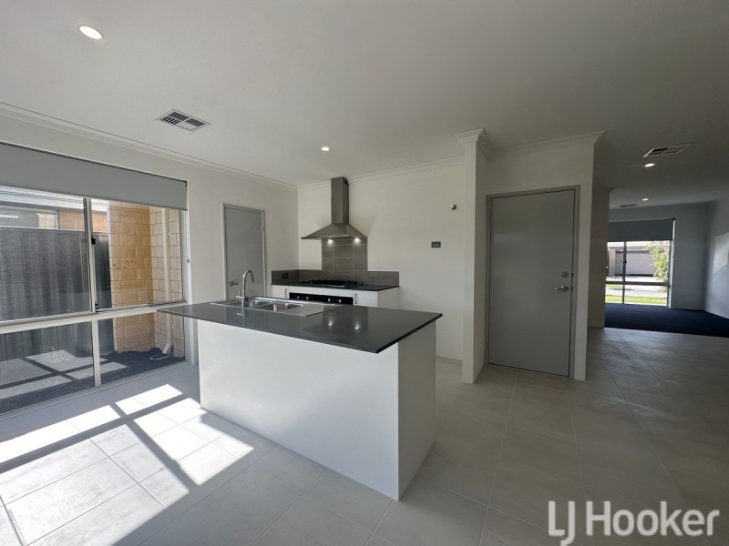 3 Asbury Road, Madora Bay WA 6210