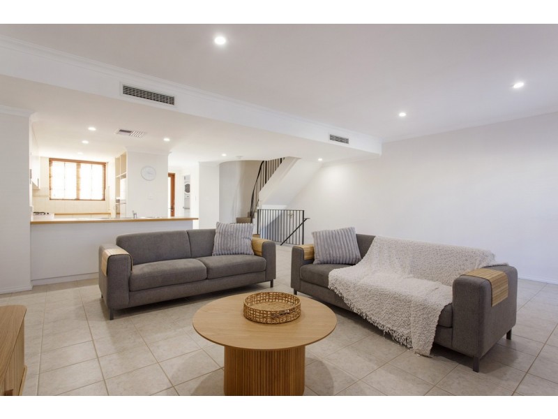 83/18 Port Quays, Wannanup WA 6210