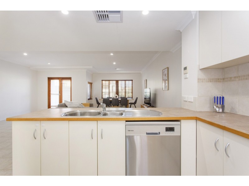 83/18 Port Quays, Wannanup WA 6210