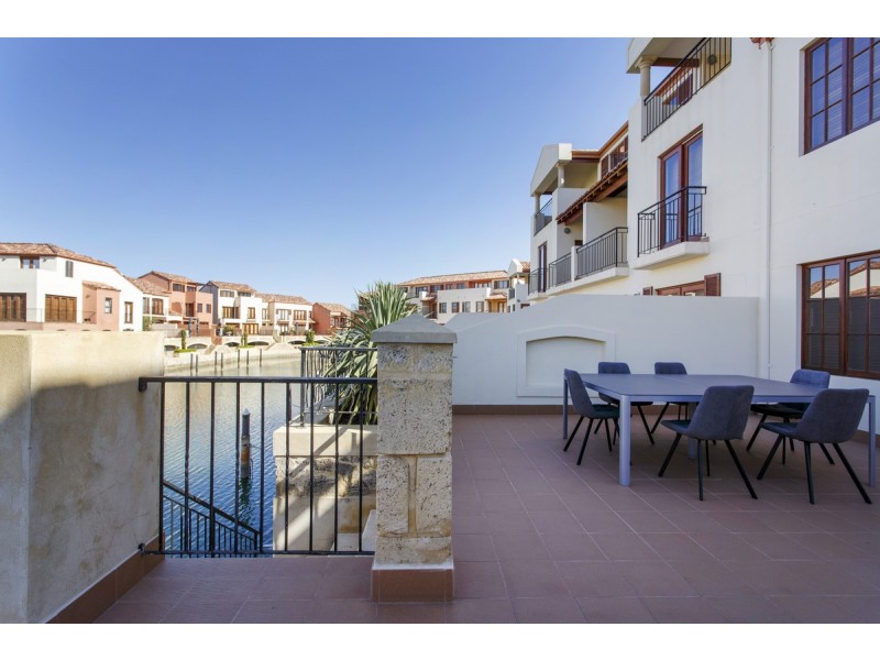 83/18 Port Quays, Wannanup WA 6210