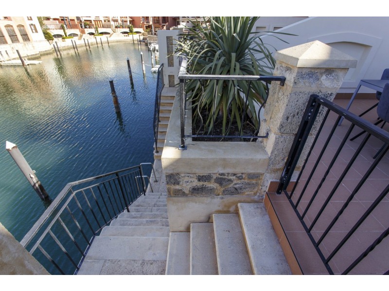 83/18 Port Quays, Wannanup WA 6210