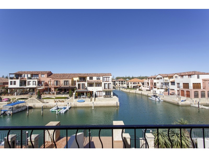 83/18 Port Quays, Wannanup WA 6210