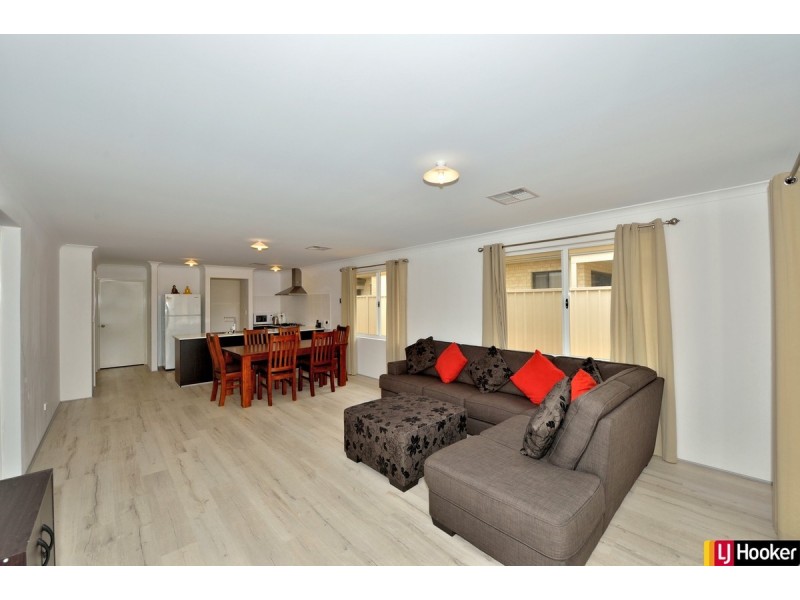 5 Sandals Way, Meadow Springs WA 6210