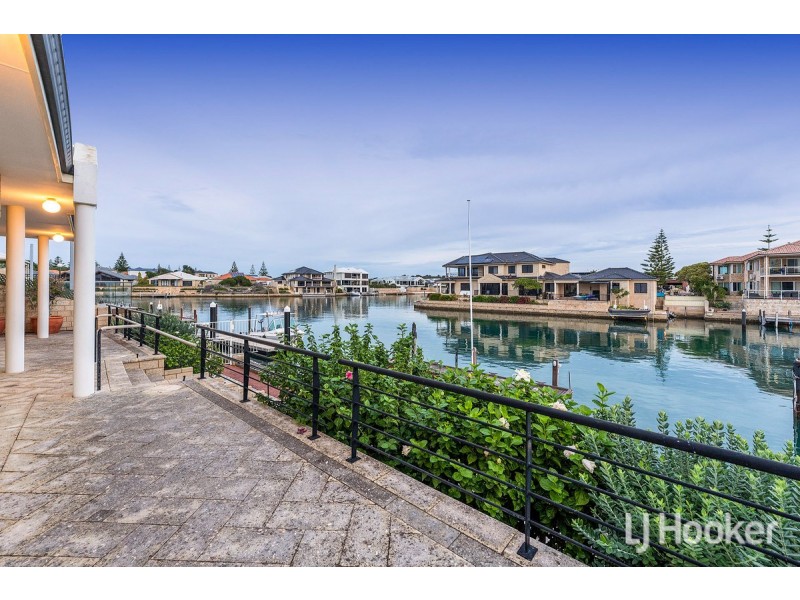 11 Voyager Close, Wannanup WA 6210