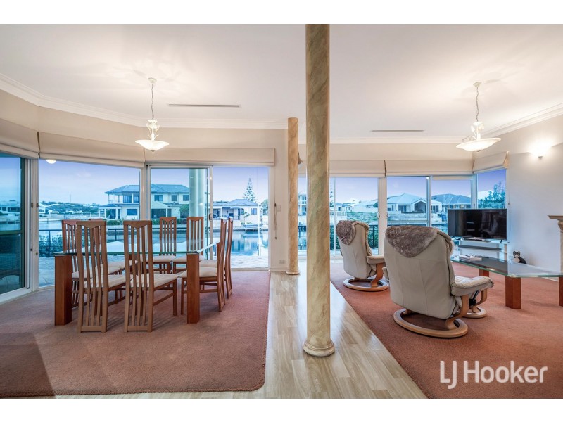 11 Voyager Close, Wannanup WA 6210