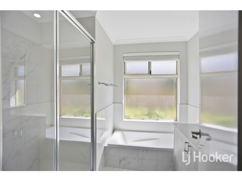 20 Dandelion Road, Karnup WA 6176