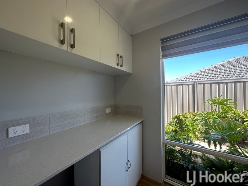 20 Dandelion Road, Karnup WA 6176