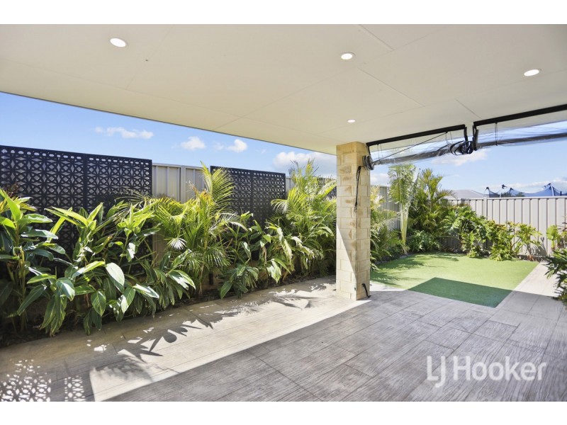 20 Dandelion Road, Karnup WA 6176