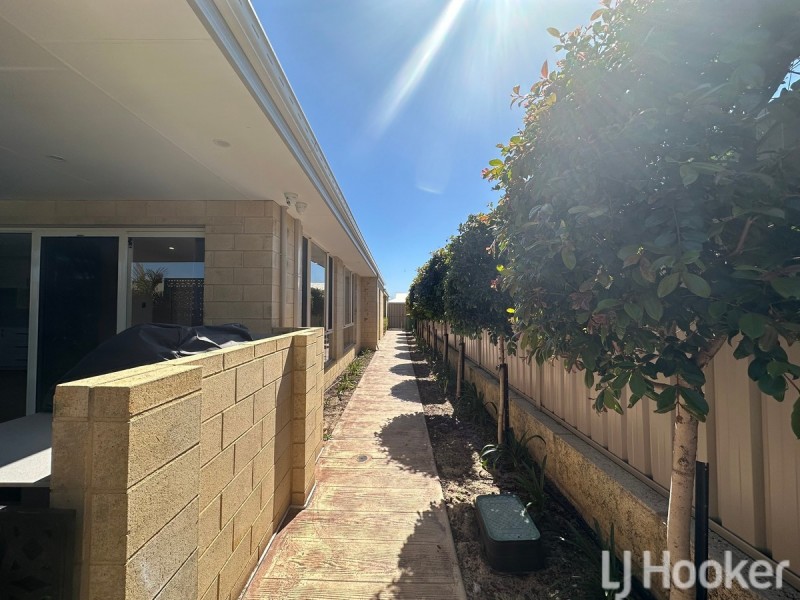 20 Dandelion Road, Karnup WA 6176