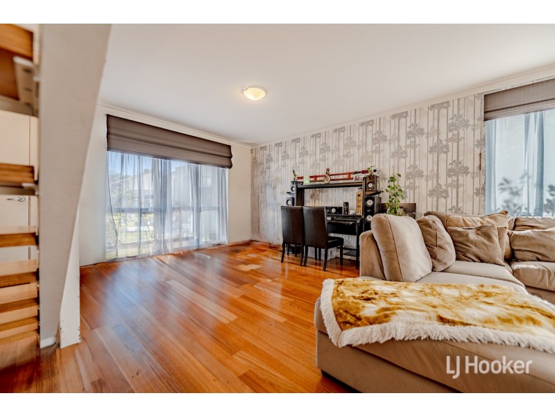 32 Middleton Loop, Meadow Springs WA 6210