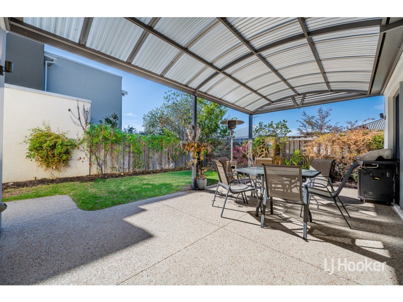 32 Middleton Loop, Meadow Springs WA 6210