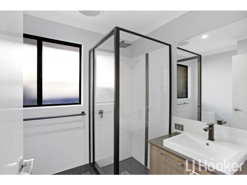 26 Pingle Drive, Greenfields WA 6210