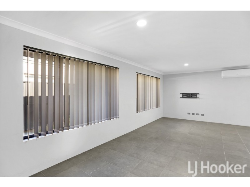 26 Pingle Drive, Greenfields WA 6210