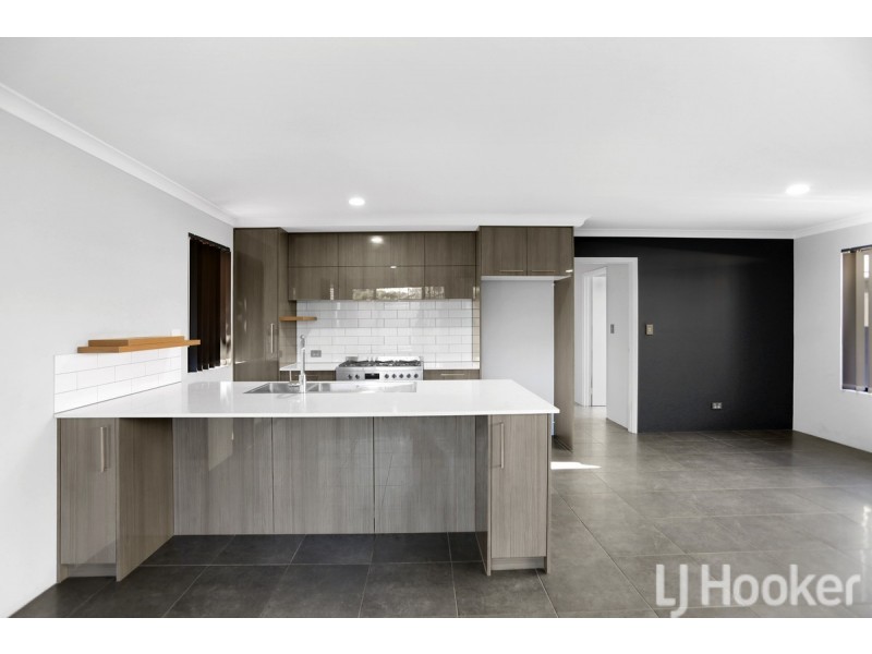 26 Pingle Drive, Greenfields WA 6210