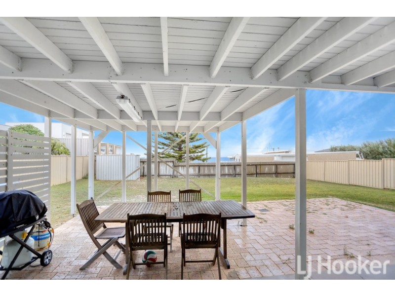 42 Leander Street, Falcon WA 6210