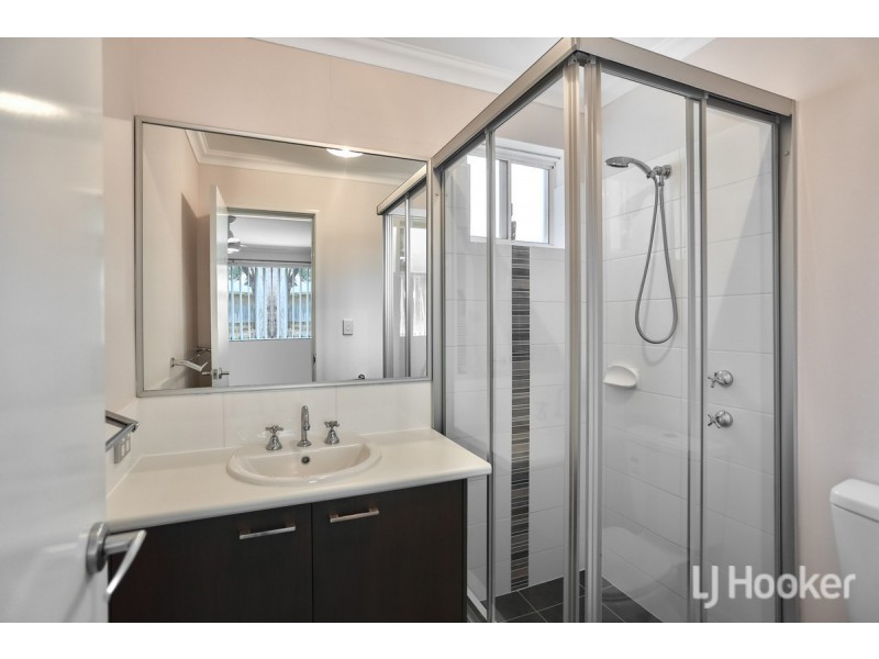 20 Pinegrove Vista, Meadow Springs WA 6210