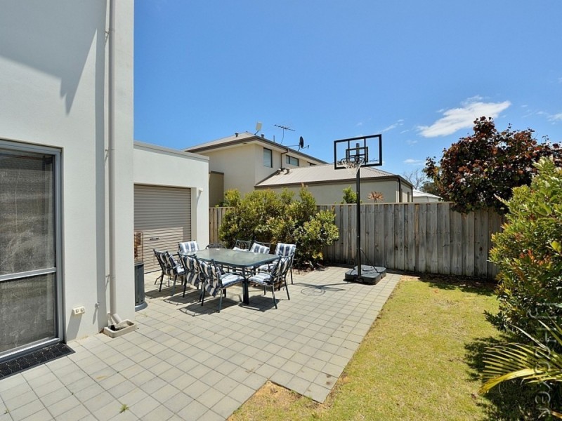 56 Middleton Loop, Meadow Springs WA 6210