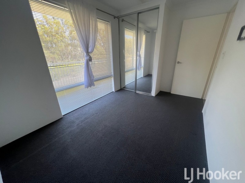 16 Brookdale Way, Meadow Springs WA 6210