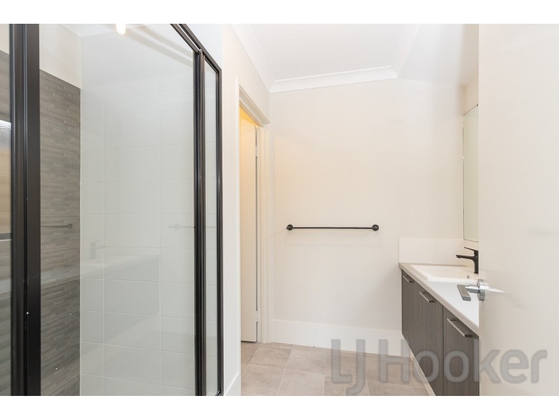 35 Balclutha Crescent, Madora Bay WA 6210