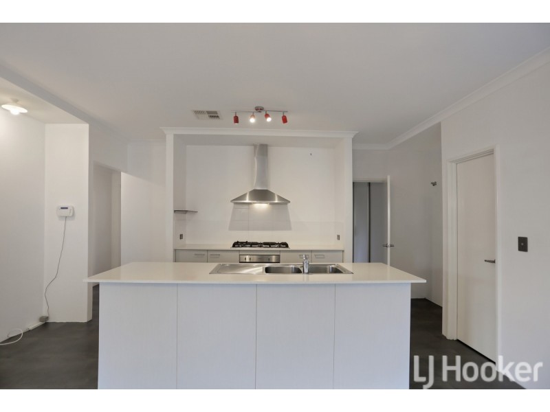 21 Windcrest Way, Meadow Springs WA 6210