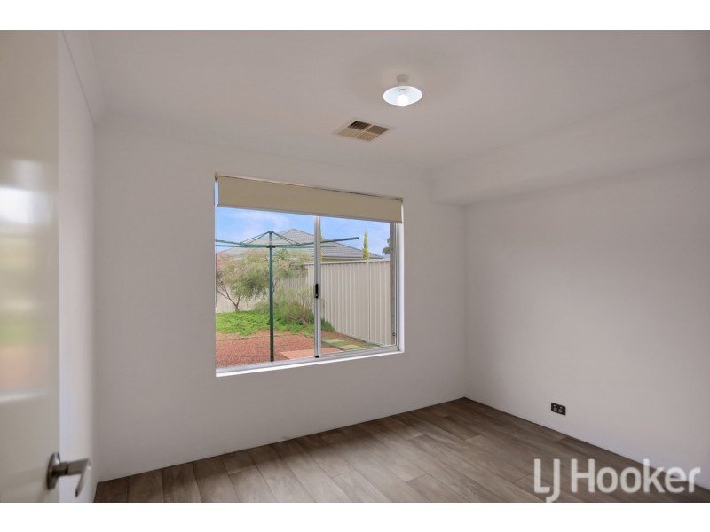 21 Windcrest Way, Meadow Springs WA 6210