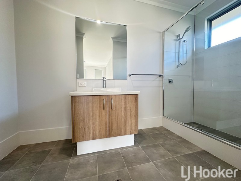 9 Moonlight Street, Madora Bay WA 6210