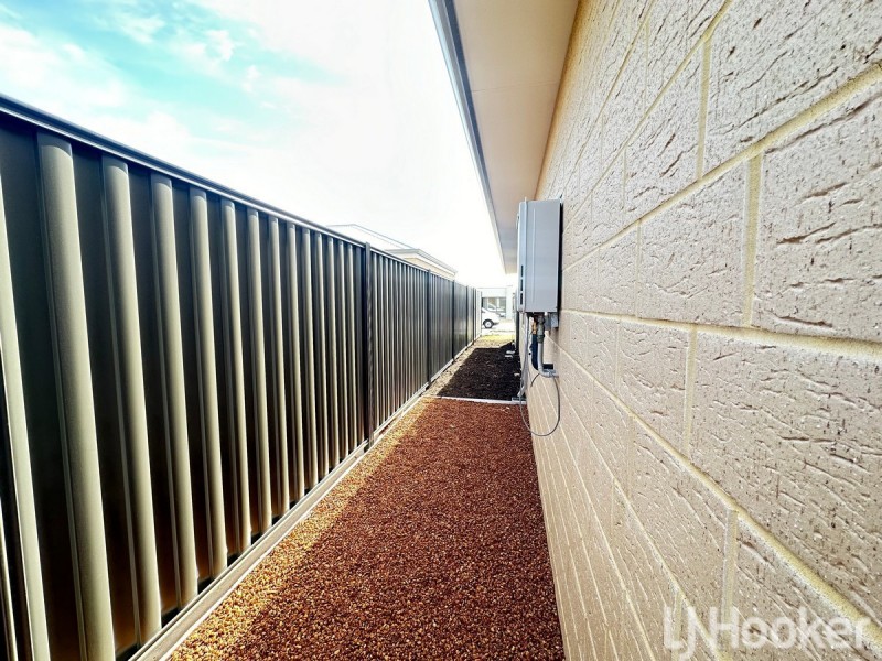 9 Moonlight Street, Madora Bay WA 6210