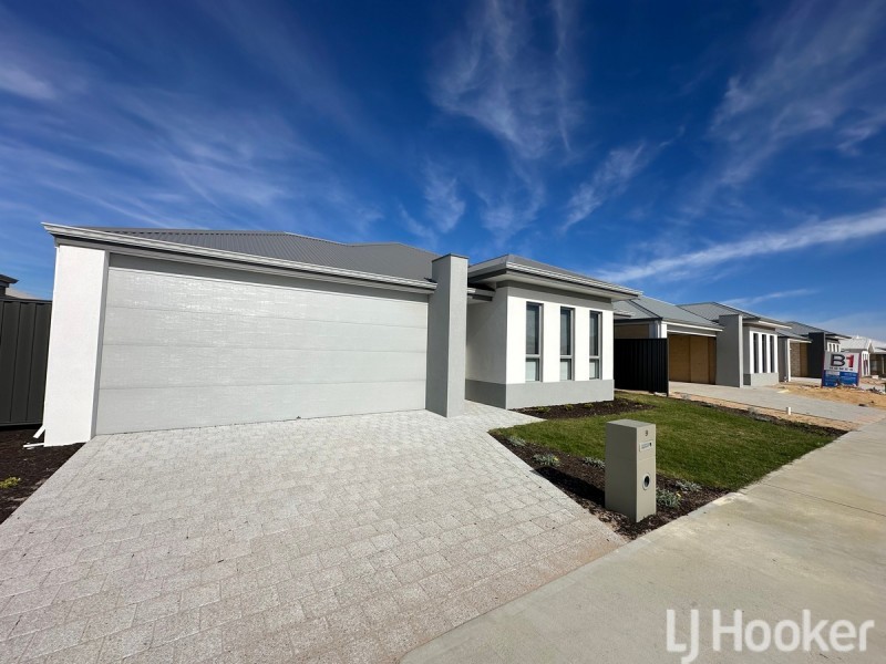 9 Moonlight Street, Madora Bay WA 6210