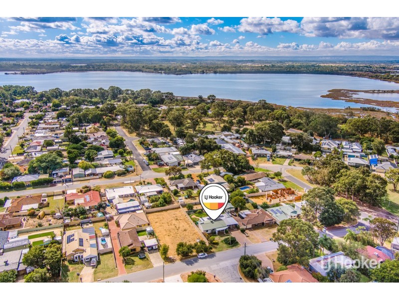 4 Banjup Road, Greenfields WA 6210