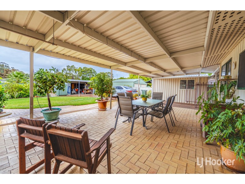 4 Banjup Road, Greenfields WA 6210