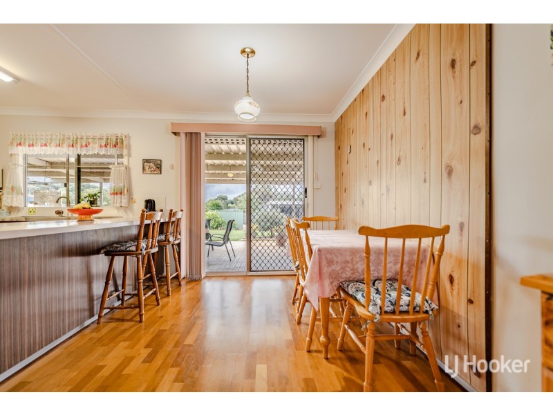 4 Banjup Road, Greenfields WA 6210