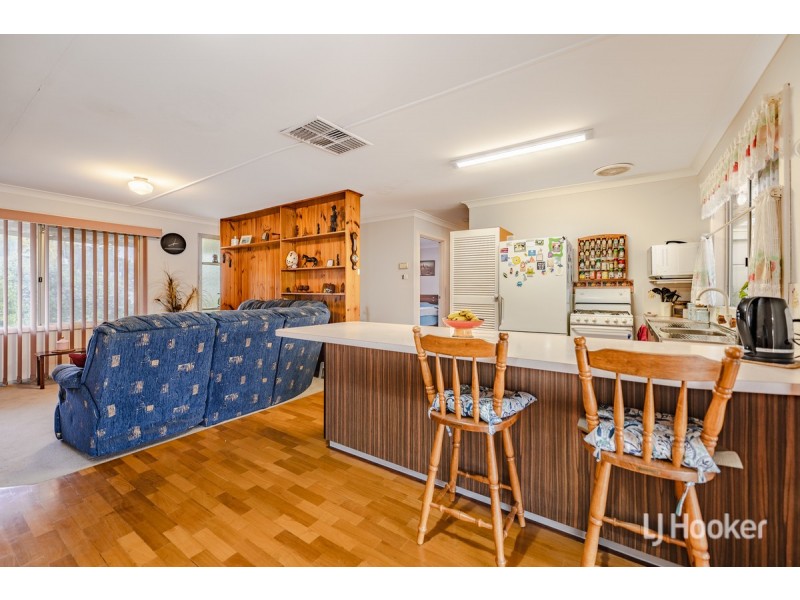 4 Banjup Road, Greenfields WA 6210