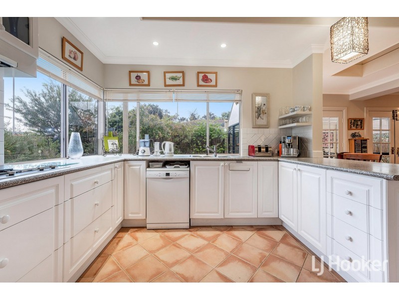 32 San Marco Quays, Halls Head WA 6210