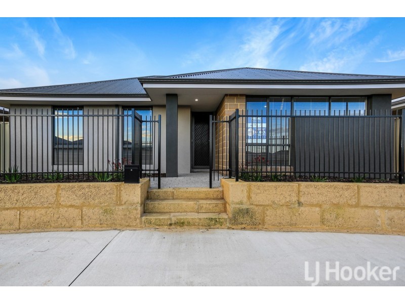 61 Dandaragan Drive, Dawesville WA 6211