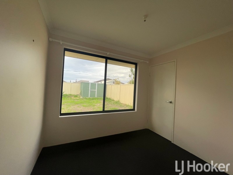 49 Highcliffe Circle, Lakelands WA 6180