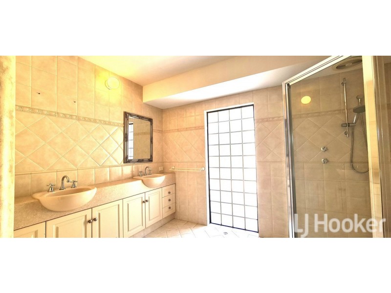 65 Gloucester Crescent, Shoalwater WA 6169