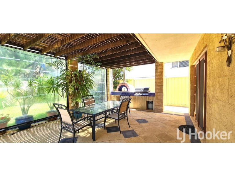 65 Gloucester Crescent, Shoalwater WA 6169