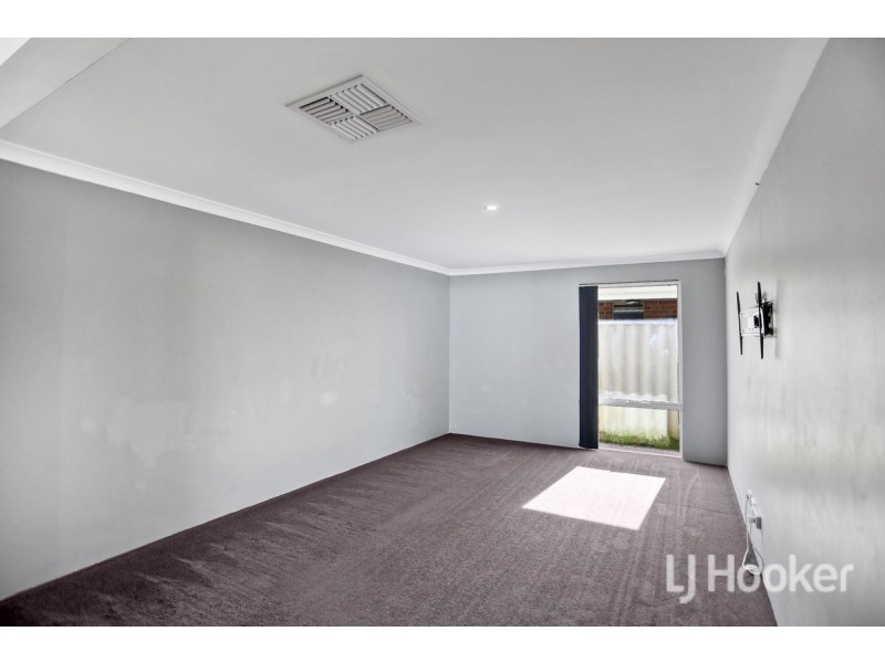 4 Canberra Close, Port Kennedy WA 6172