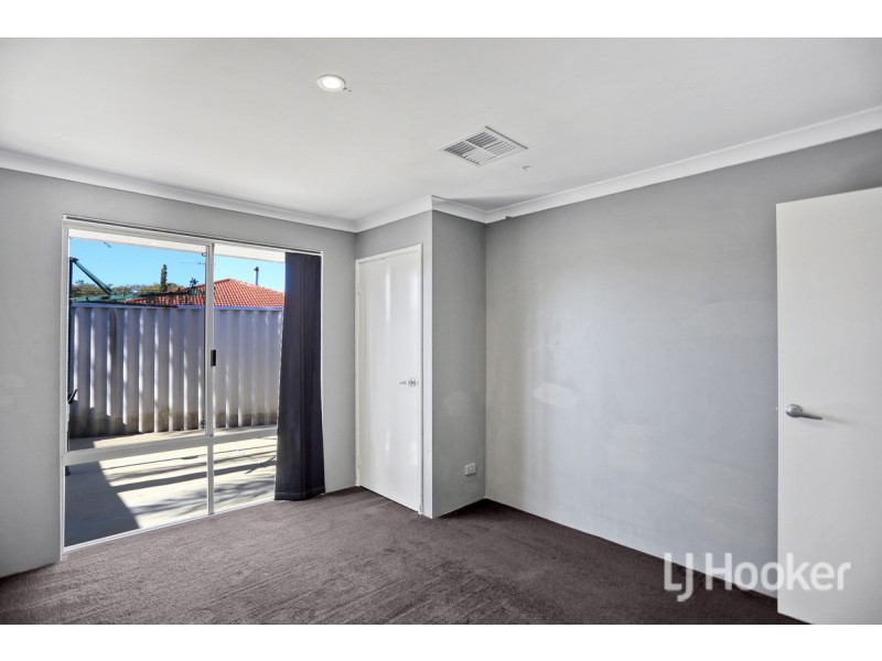 4 Canberra Close, Port Kennedy WA 6172