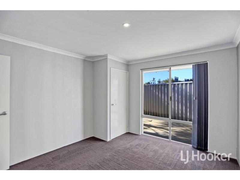 4 Canberra Close, Port Kennedy WA 6172