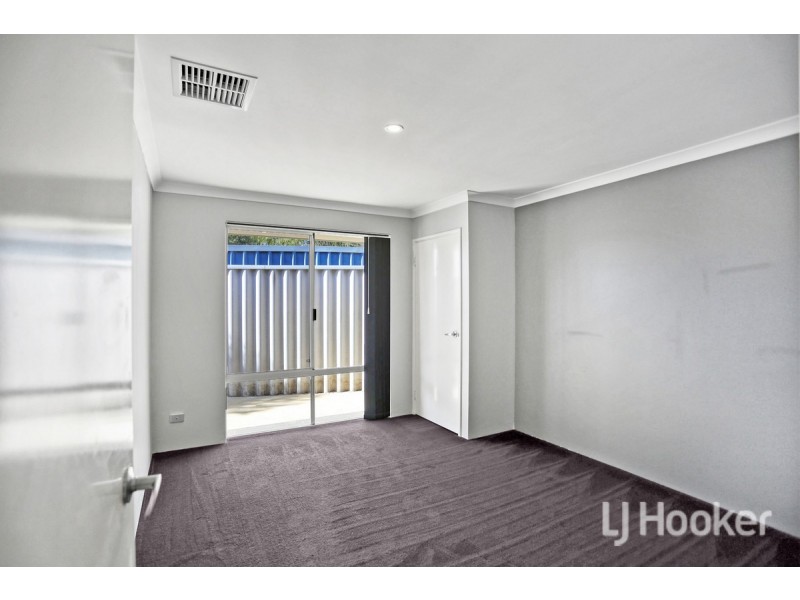 4 Canberra Close, Port Kennedy WA 6172