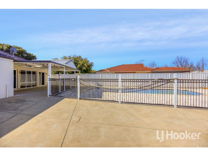 4 Canberra Close, Port Kennedy WA 6172