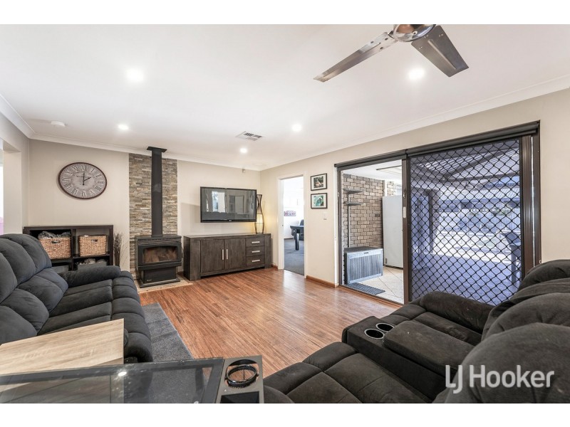 10 Talbot Close, Halls Head WA 6210