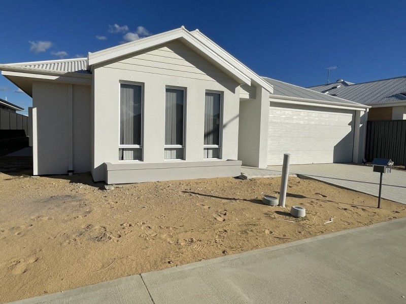 15 Moonlight Street, Madora Bay WA 6210
