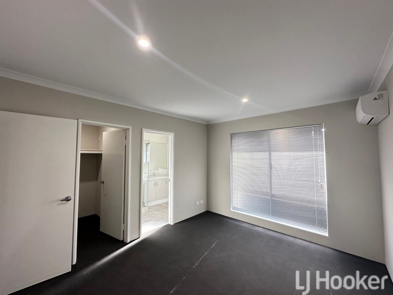 4A Nirvana Road, Lakelands WA 6180